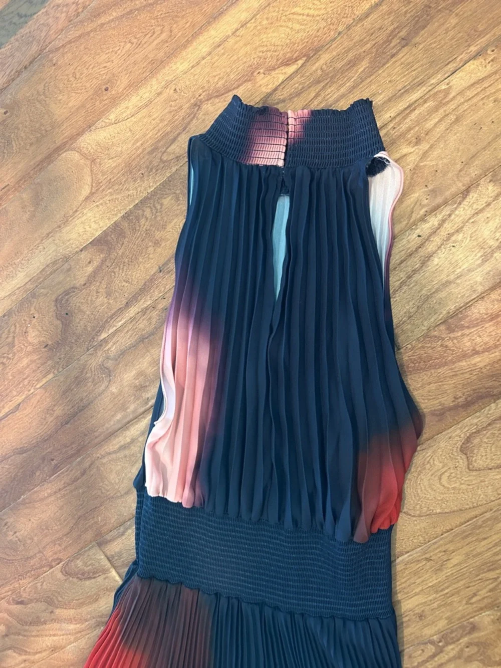 ALC Renzo II Satin Pleated Dress 
Size 4 - Picture 9 of 11